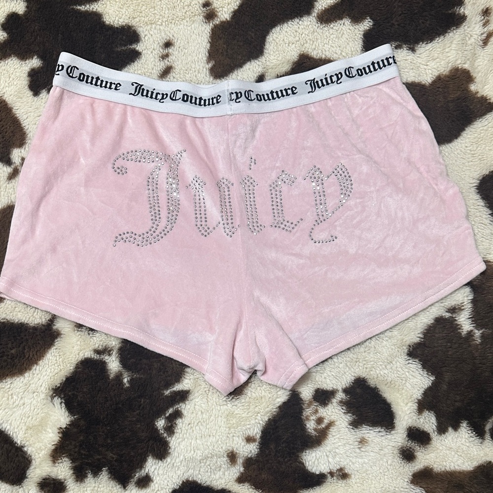 NWOT Juicy Couture Light Pink Lounge Shorts Velvet